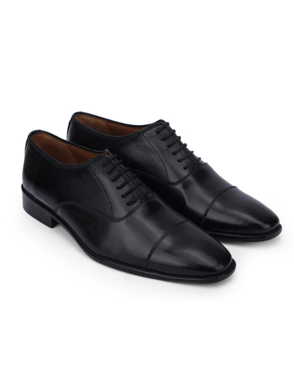 Men’s Black Leather Cap-Toe Oxford Shoes