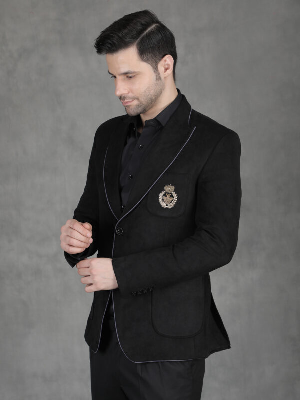 Men’s BLACK Premium Knitted Blazer with Embroidered Crest – Modern Tailored Fit